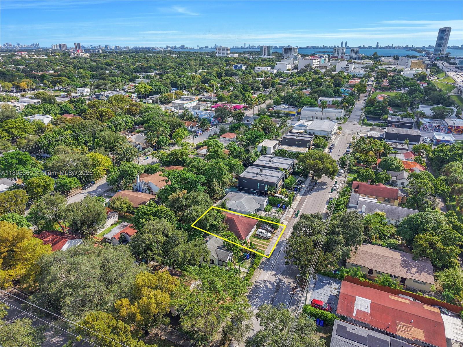 285 NW 39th St