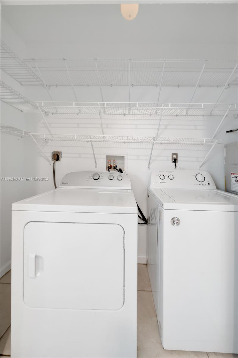 285 NW 39th St