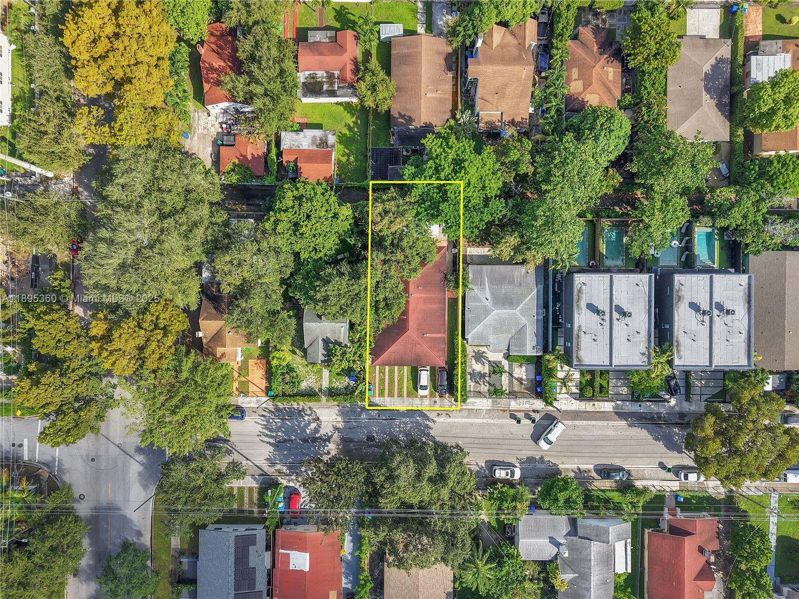 285 NW 39th St