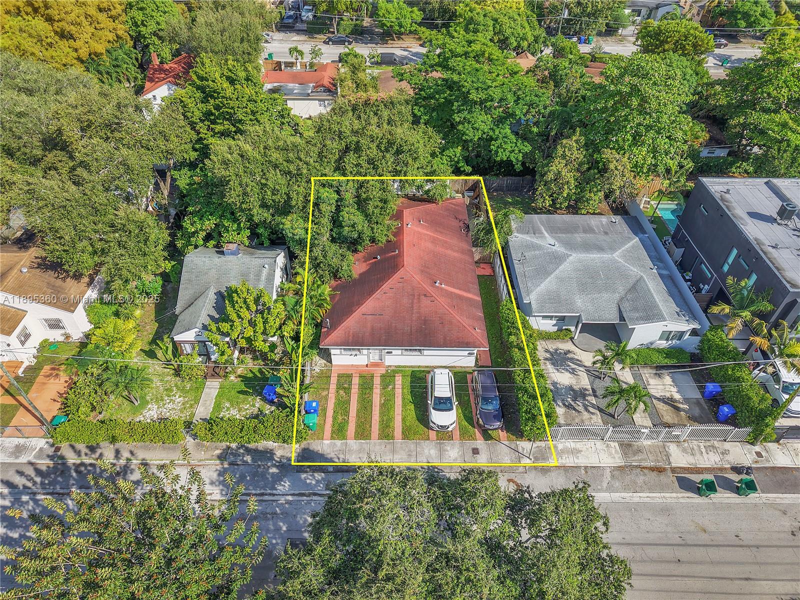 285 NW 39th St