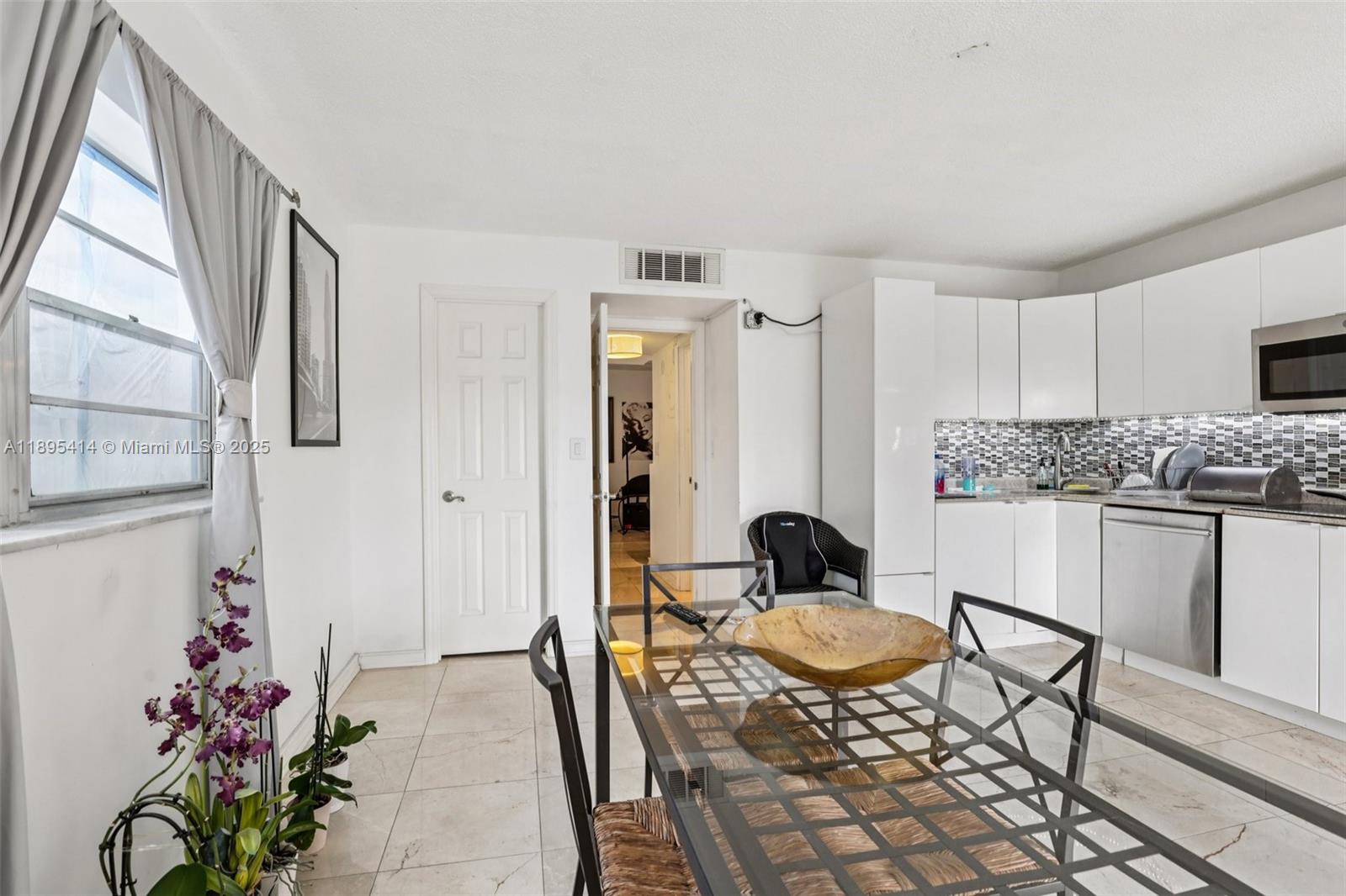 4011 N Meridian Ave # 21