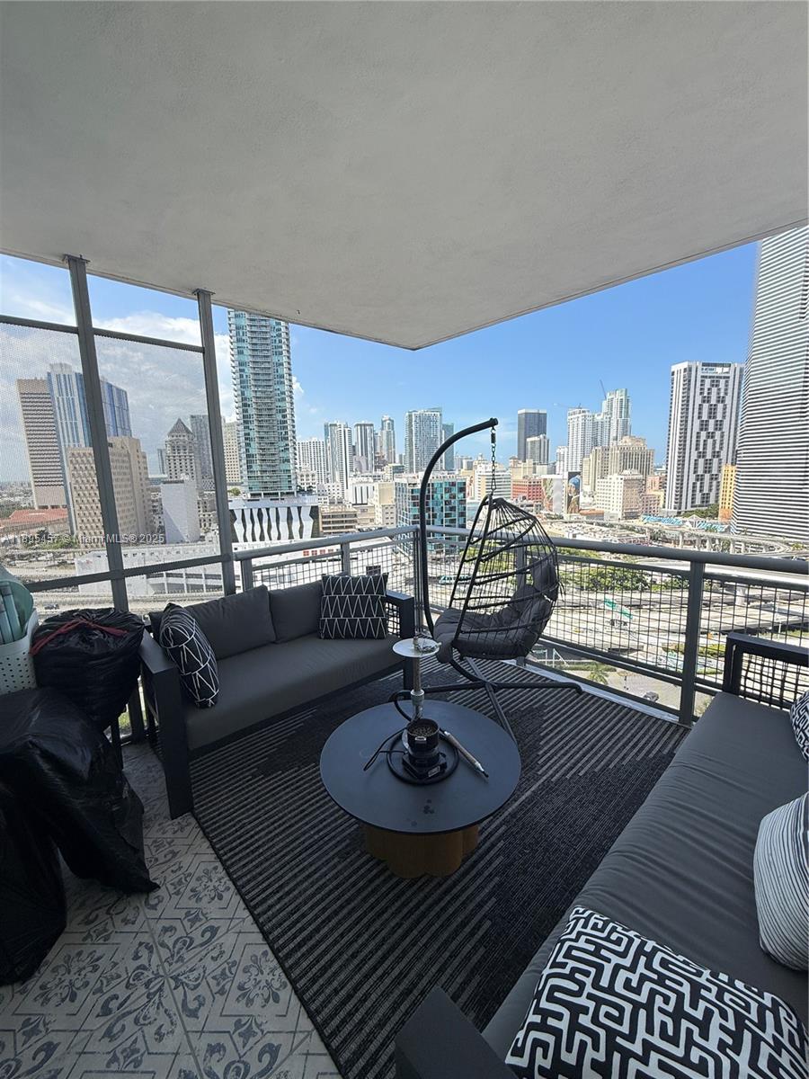 350 S Miami Ave Unit: 1803