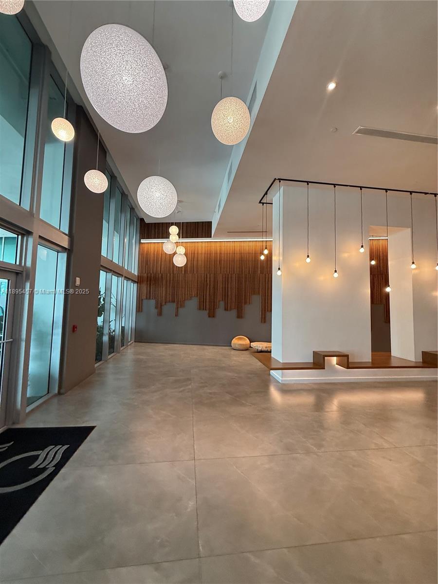 350 S Miami Ave Unit: 1803