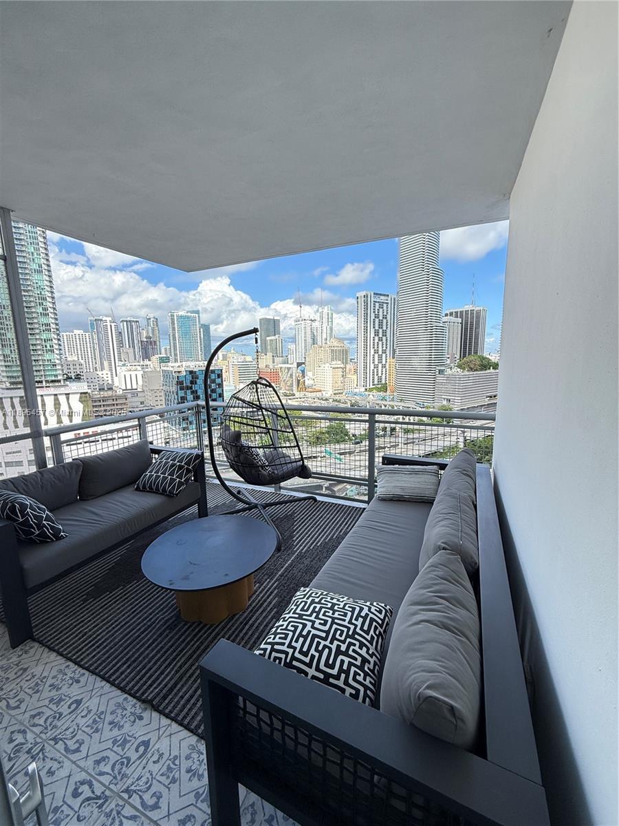 350 S Miami Ave Unit: 1803