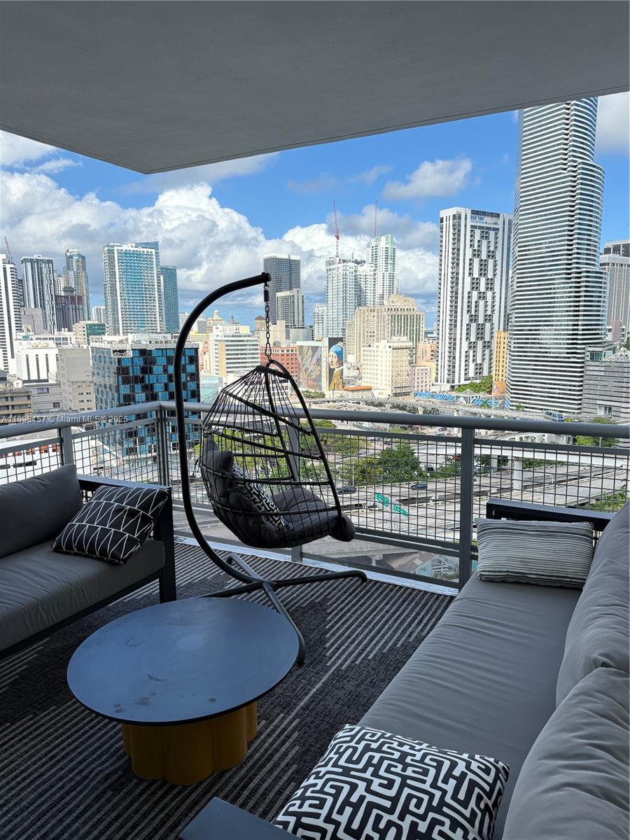 350 S Miami Ave Unit: 1803
