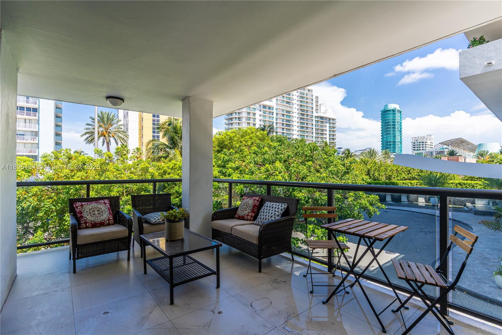 5845 Collins Ave # 201
