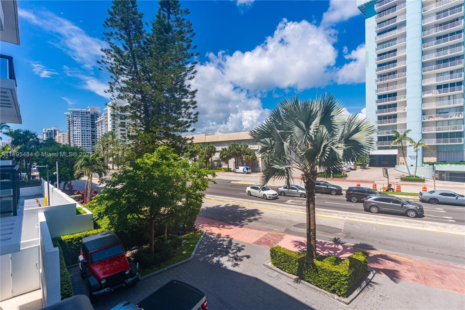 5845 Collins Ave # 201