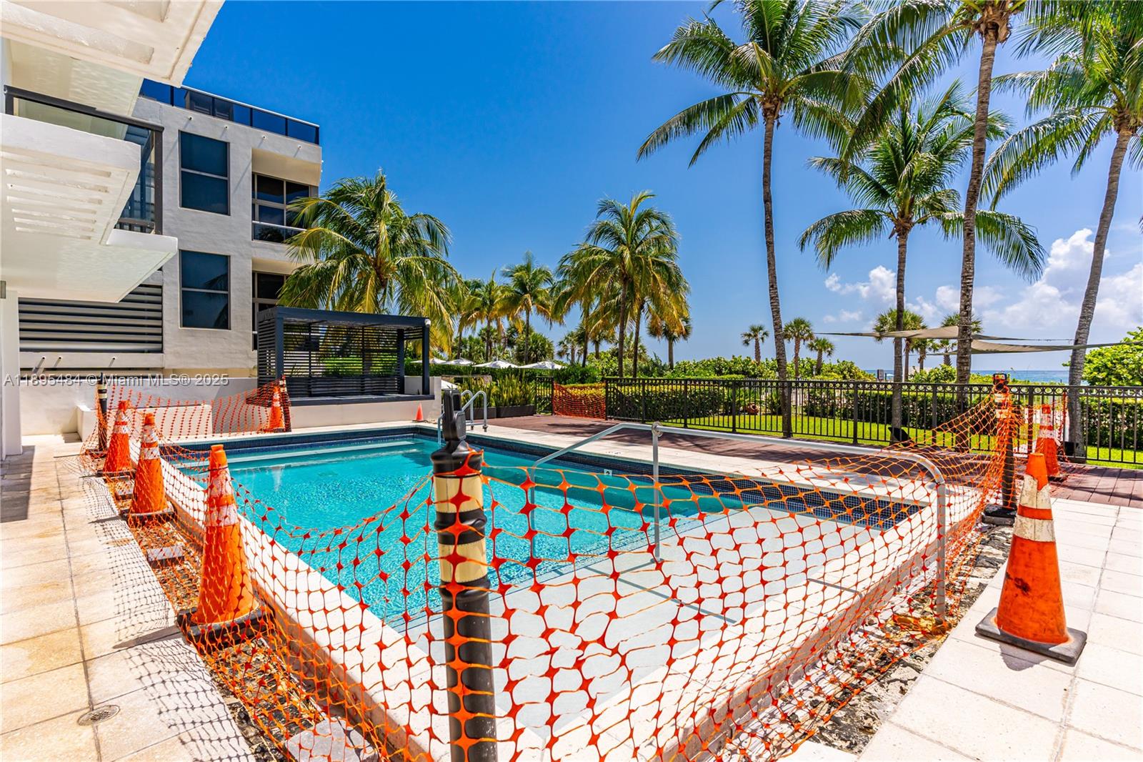 5845 Collins Ave # 201
