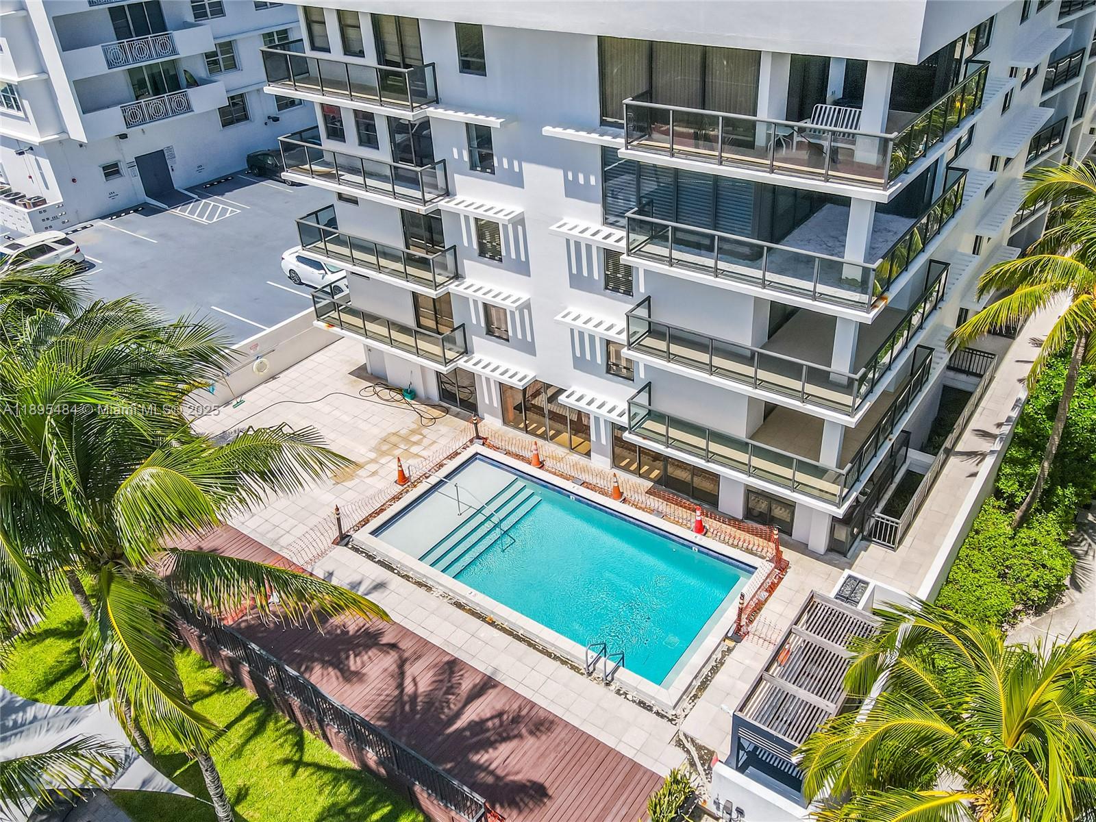 5845 Collins Ave # 201