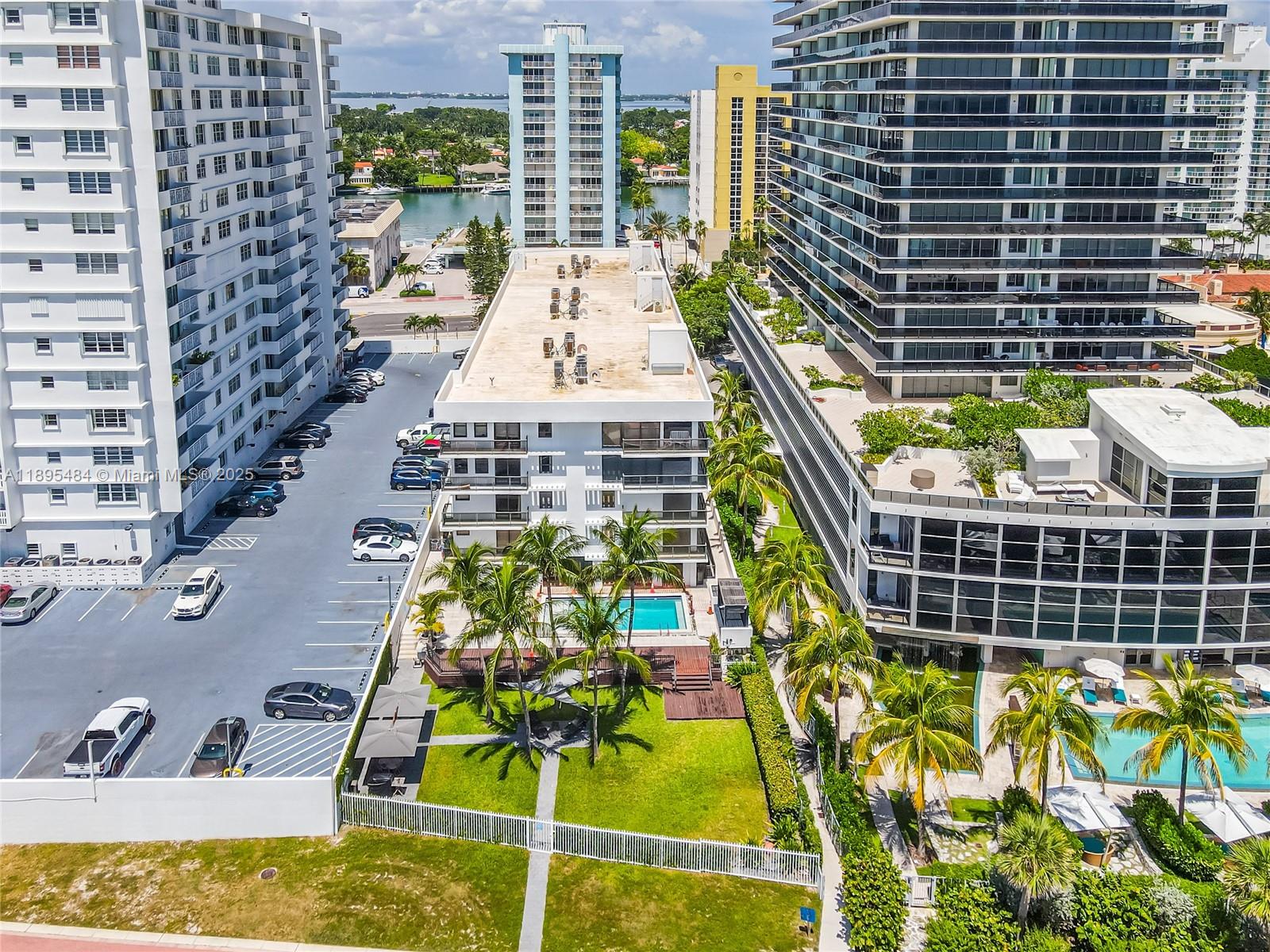 5845 Collins Ave # 201