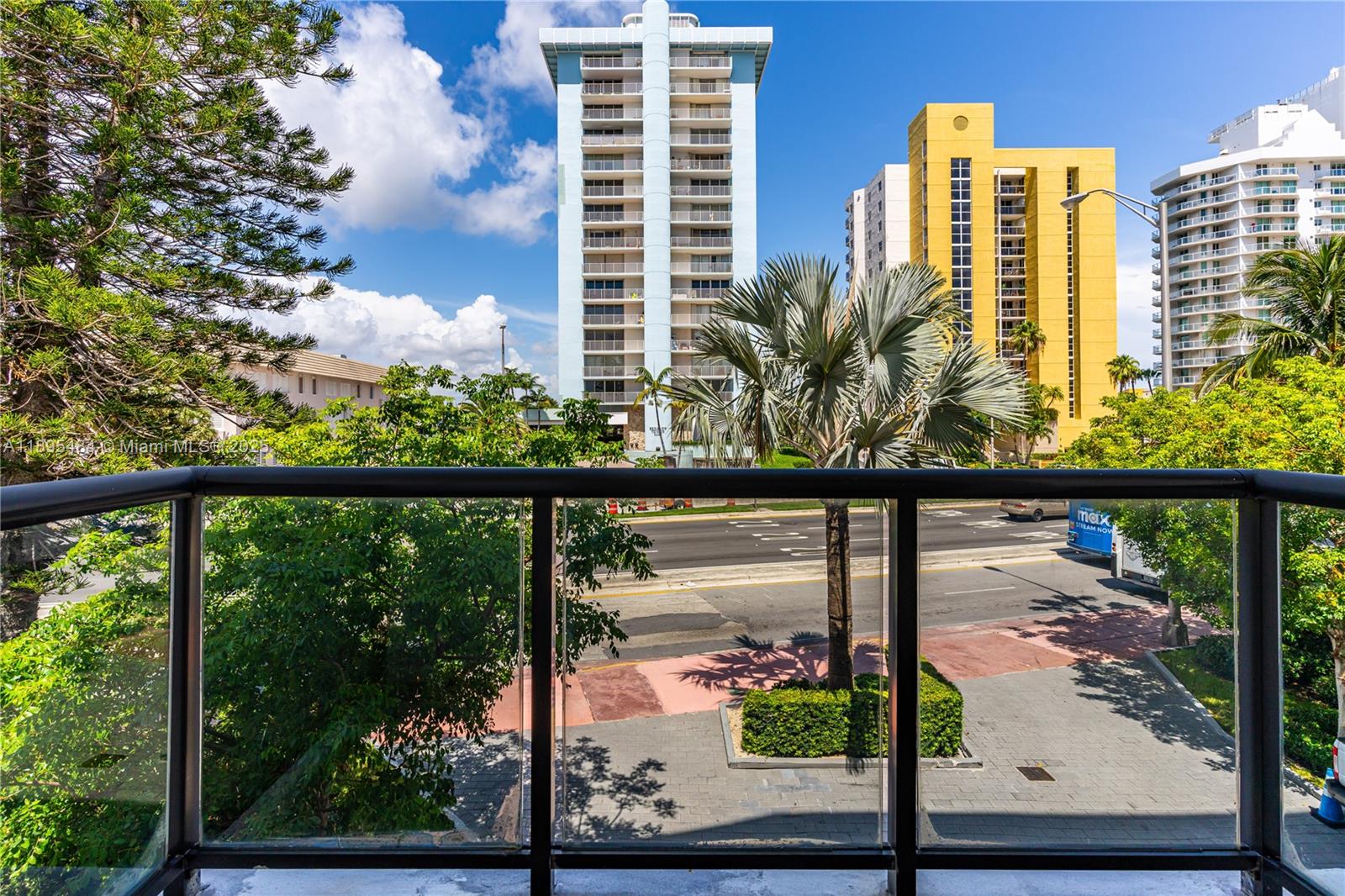 5845 Collins Ave # 201