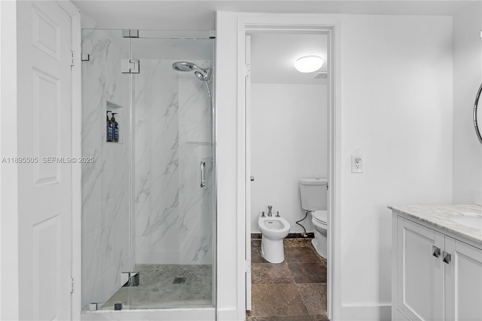 5845 Collins Ave # 201