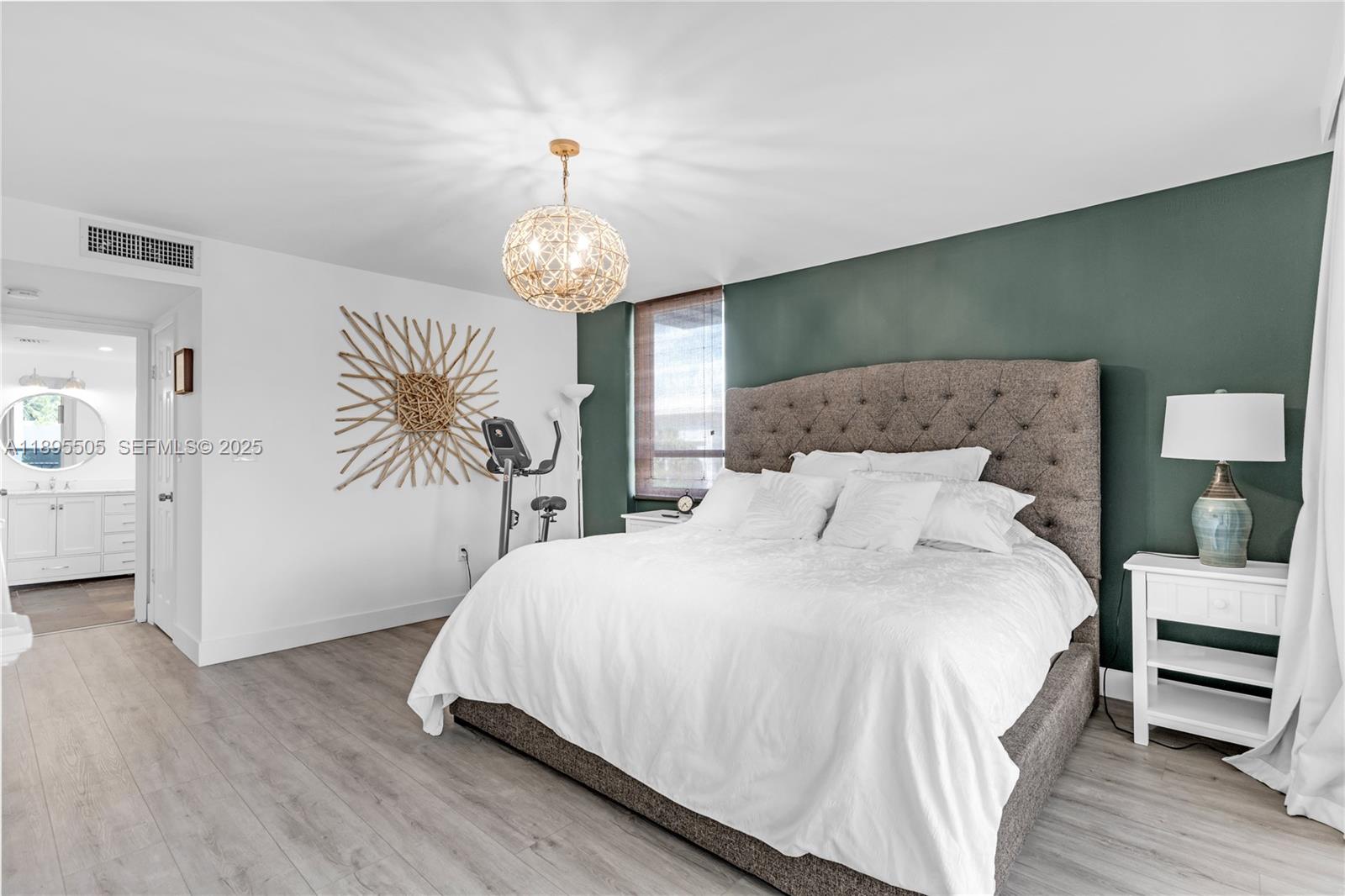 5845 Collins Ave # 201