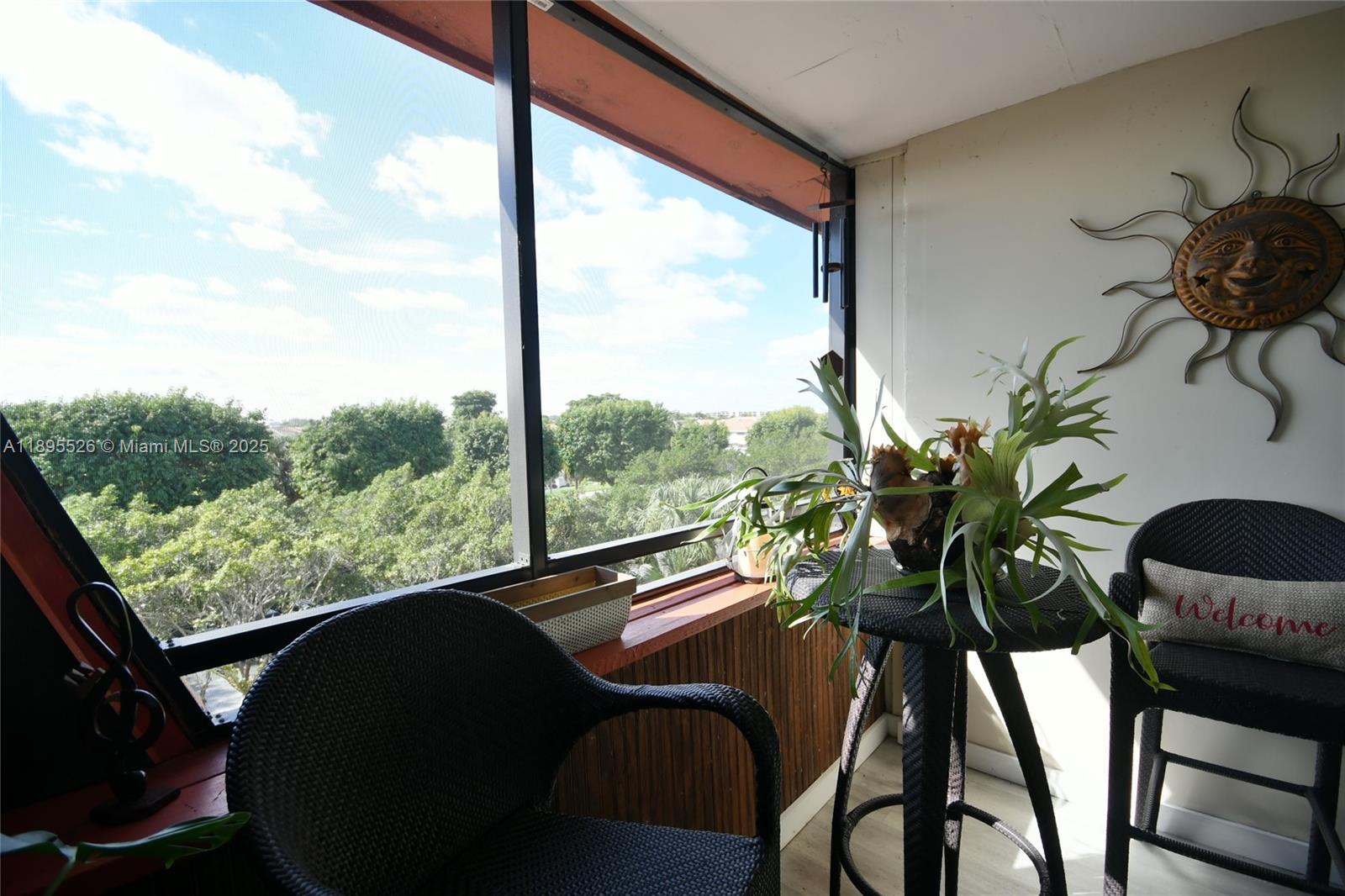 671 NE 195th St Unit: 416-E