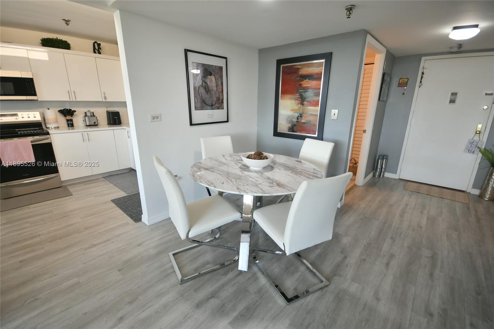 671 NE 195th St Unit: 416-E