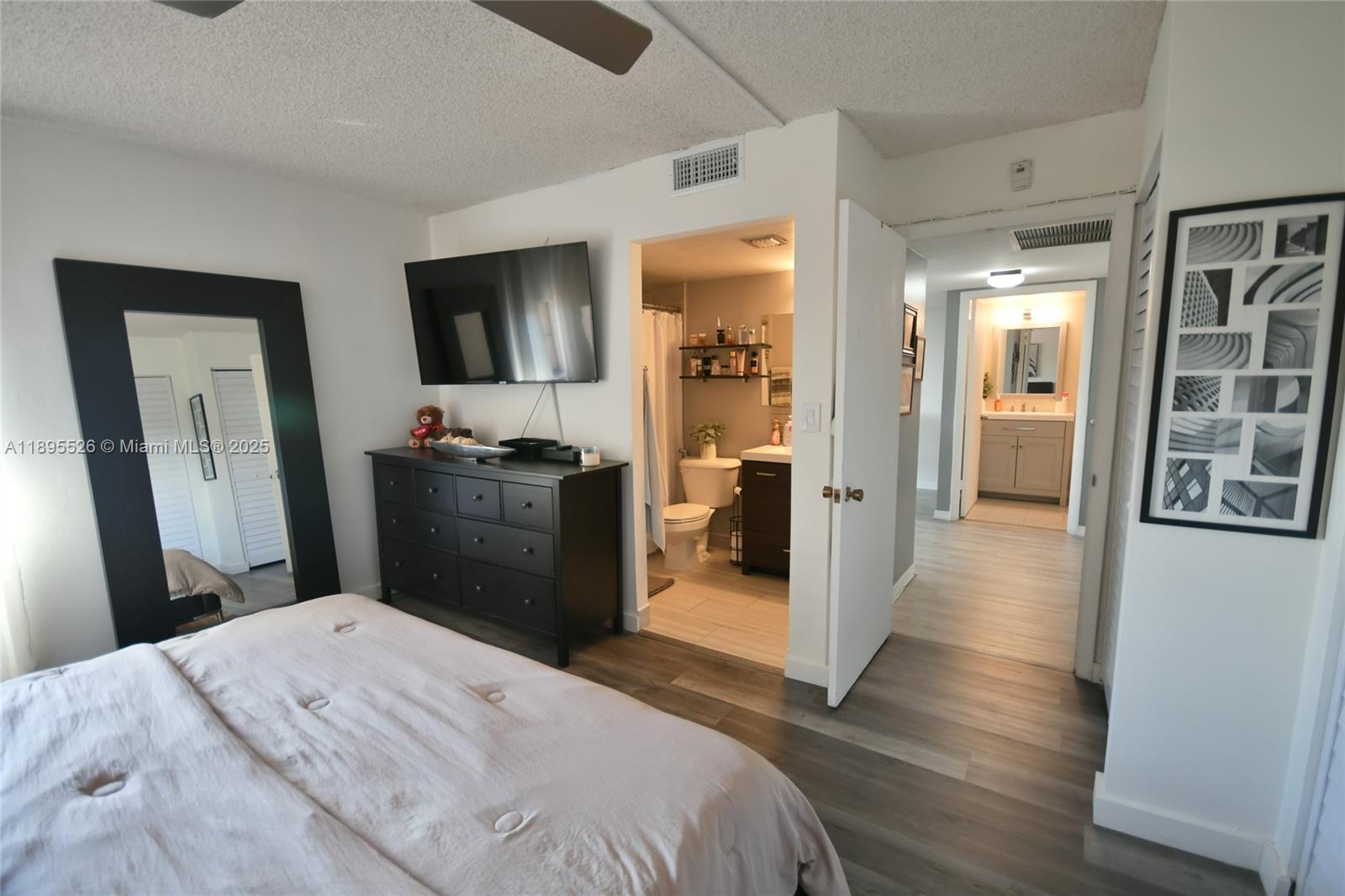 671 NE 195th St Unit: 416-E