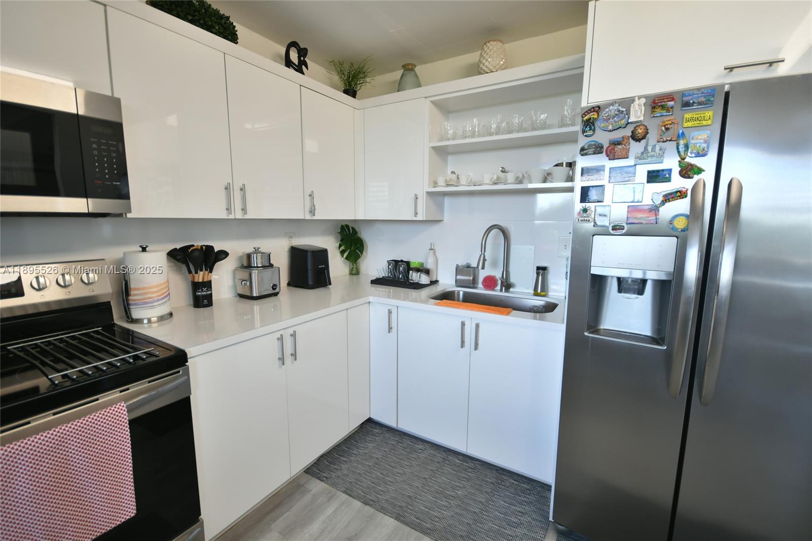 671 NE 195th St Unit: 416-E