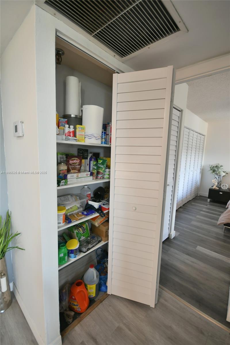 671 NE 195th St Unit: 416-E