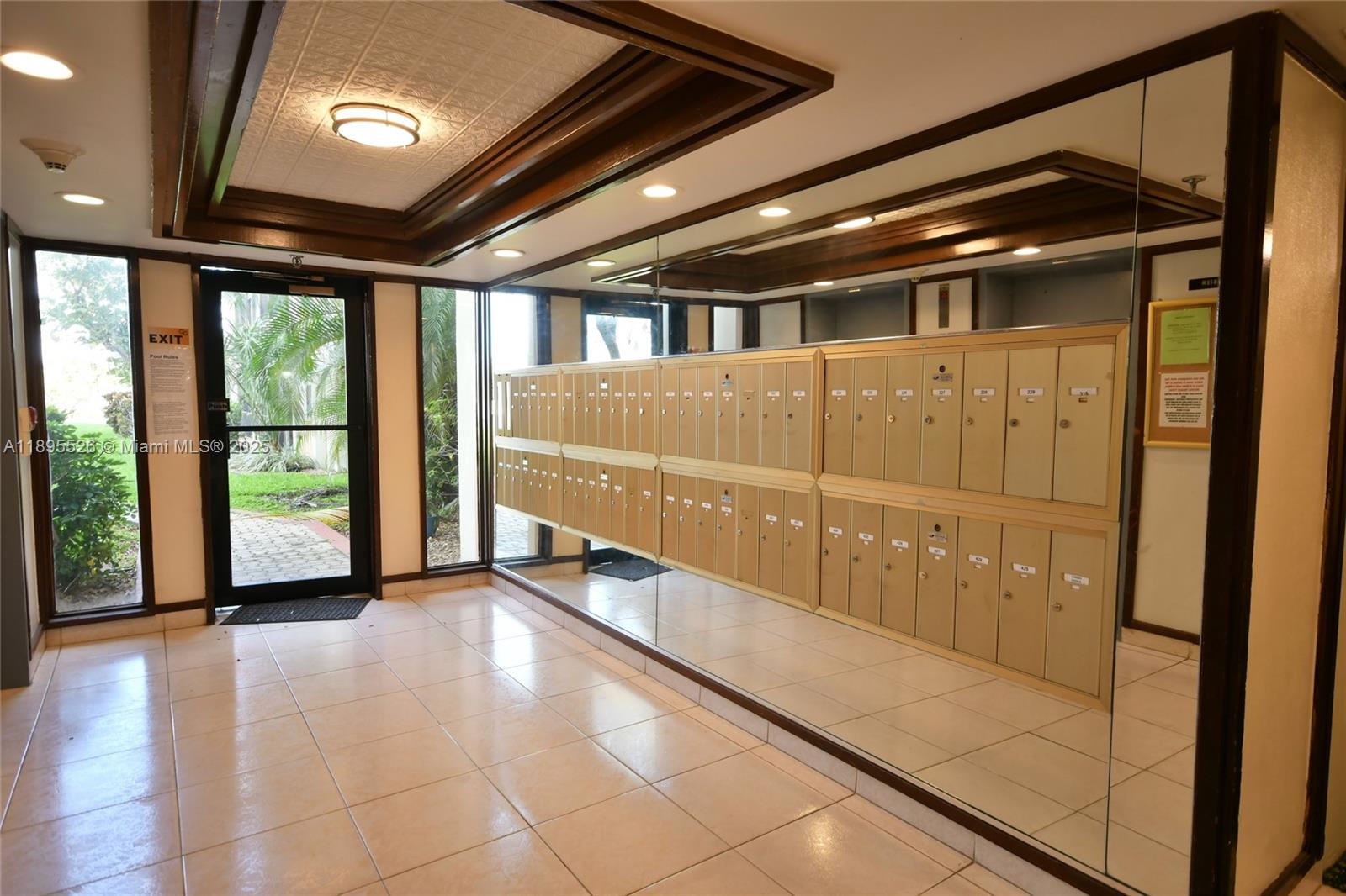 671 NE 195th St Unit: 416-E