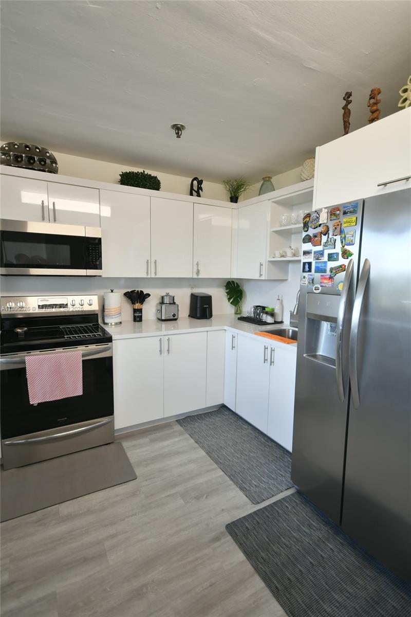 671 NE 195th St Unit: 416-E