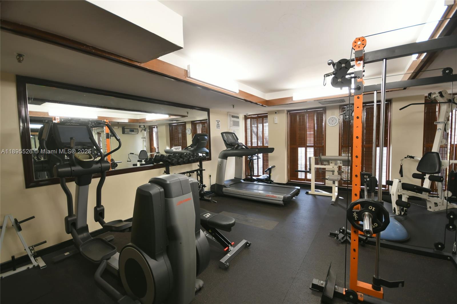 671 NE 195th St Unit: 416-E