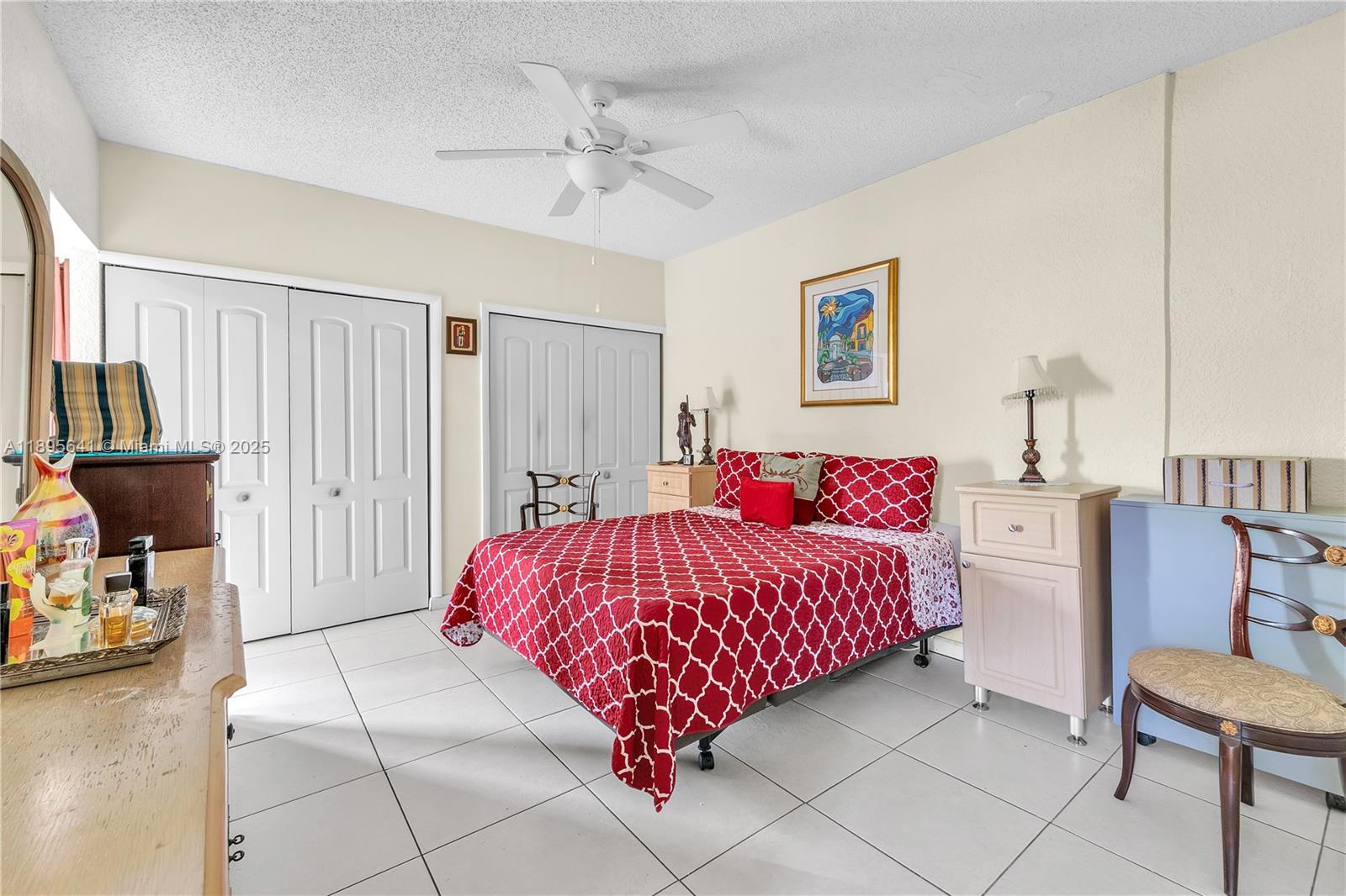 9110 S Lake Miramar Cir