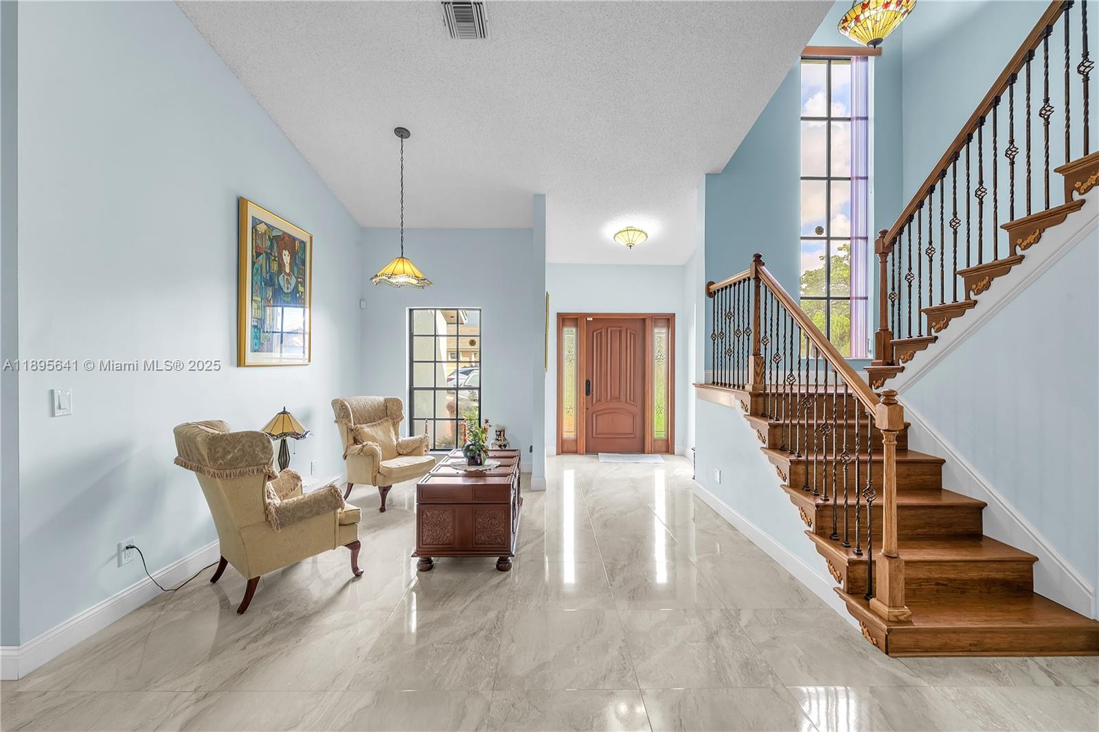 9110 S Lake Miramar Cir