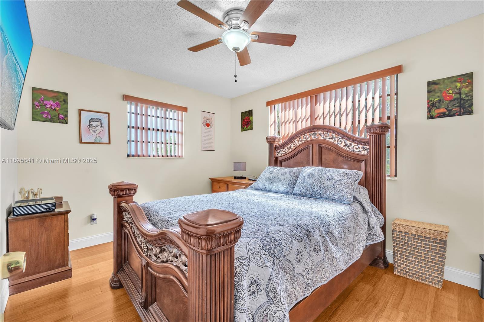 9110 S Lake Miramar Cir