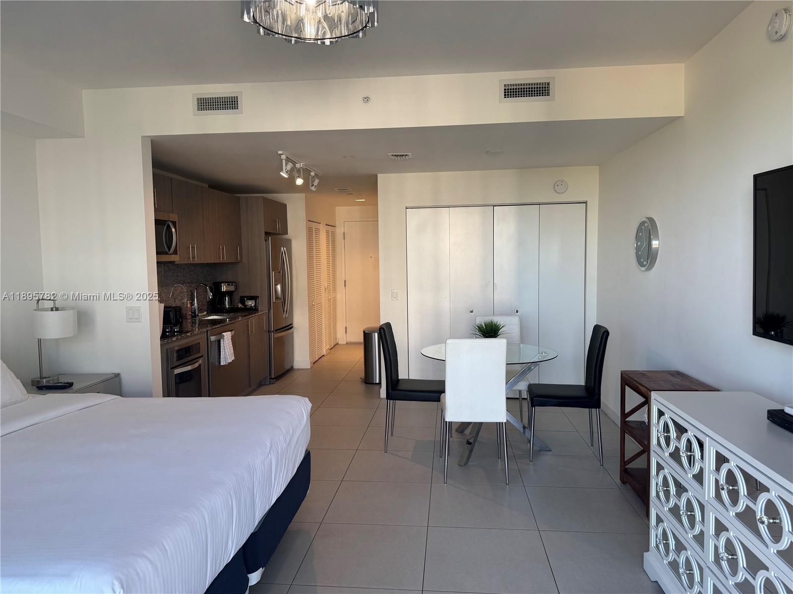 5350 NW 84th Ave # 1216