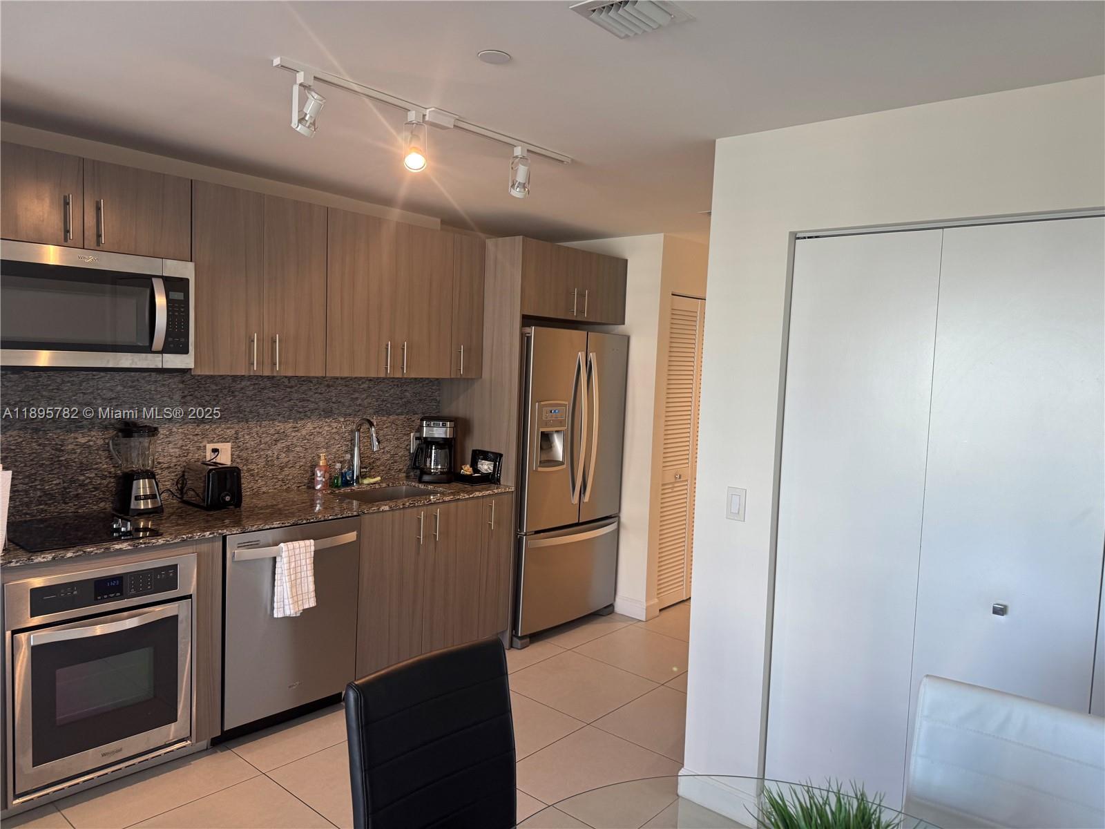 5350 NW 84th Ave # 1216