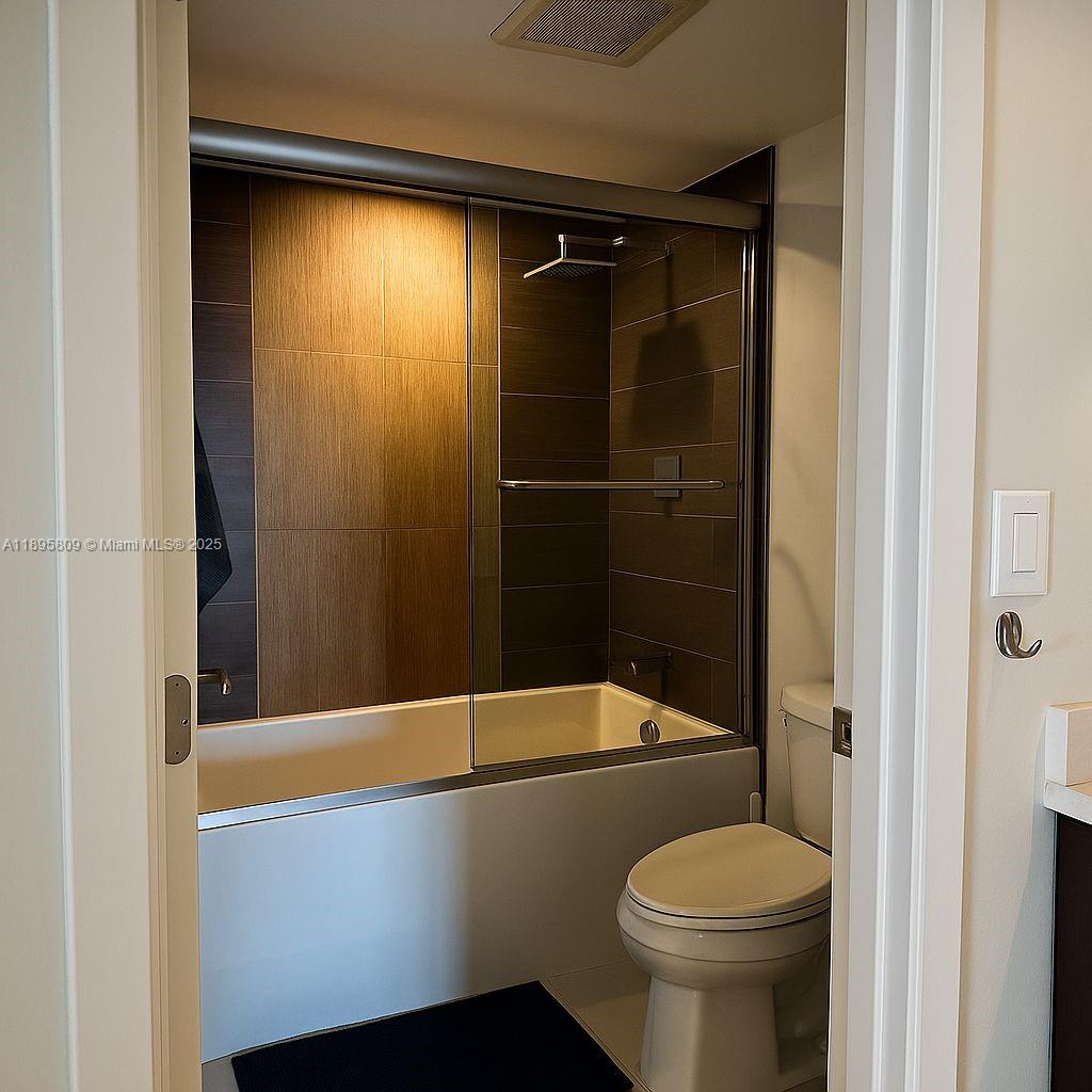 100 Bayview Dr # 1026