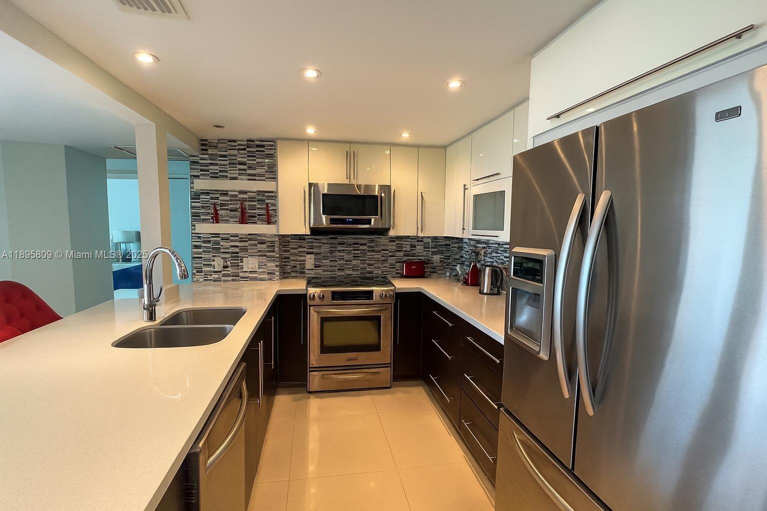 100 Bayview Dr # 1026