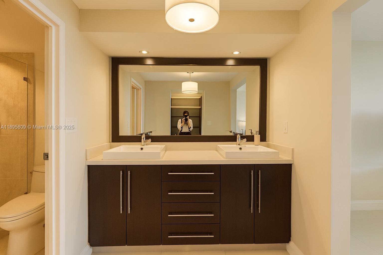 100 Bayview Dr # 1026