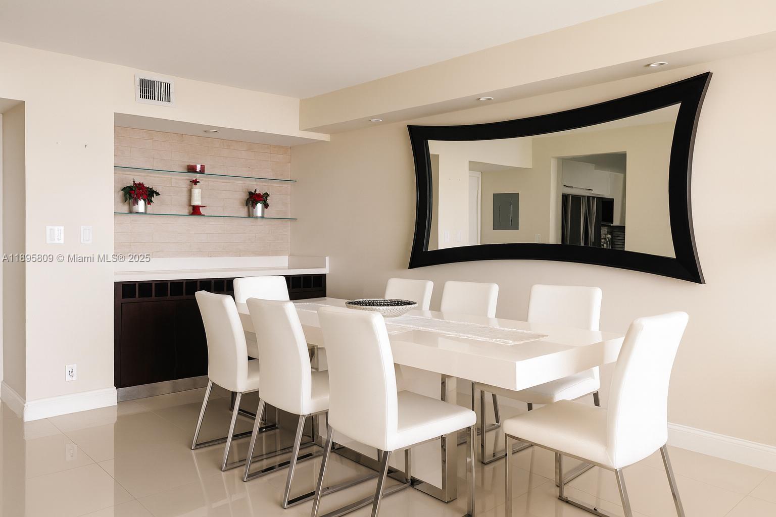 100 Bayview Dr # 1026