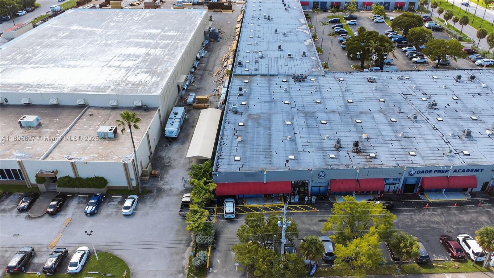 10650 / 10652 SW 186 ST # 22 Unit: 21 / 22