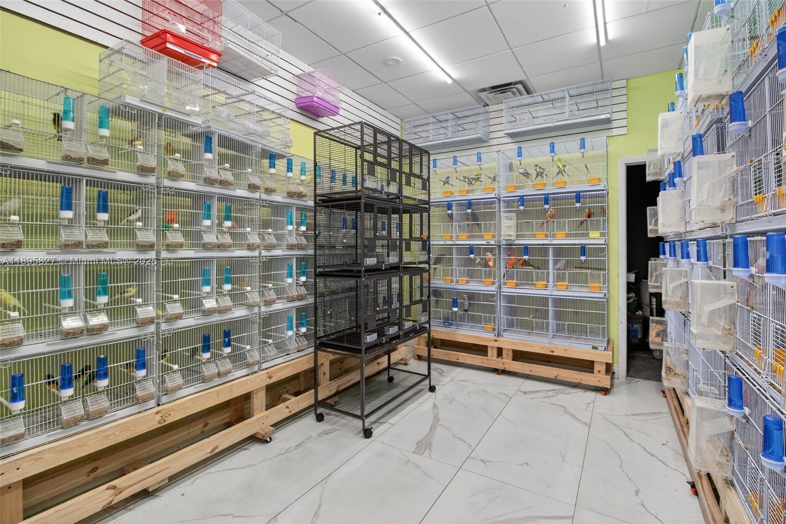 10650 / 10652 SW 186 ST # 22 Unit: 21 / 22