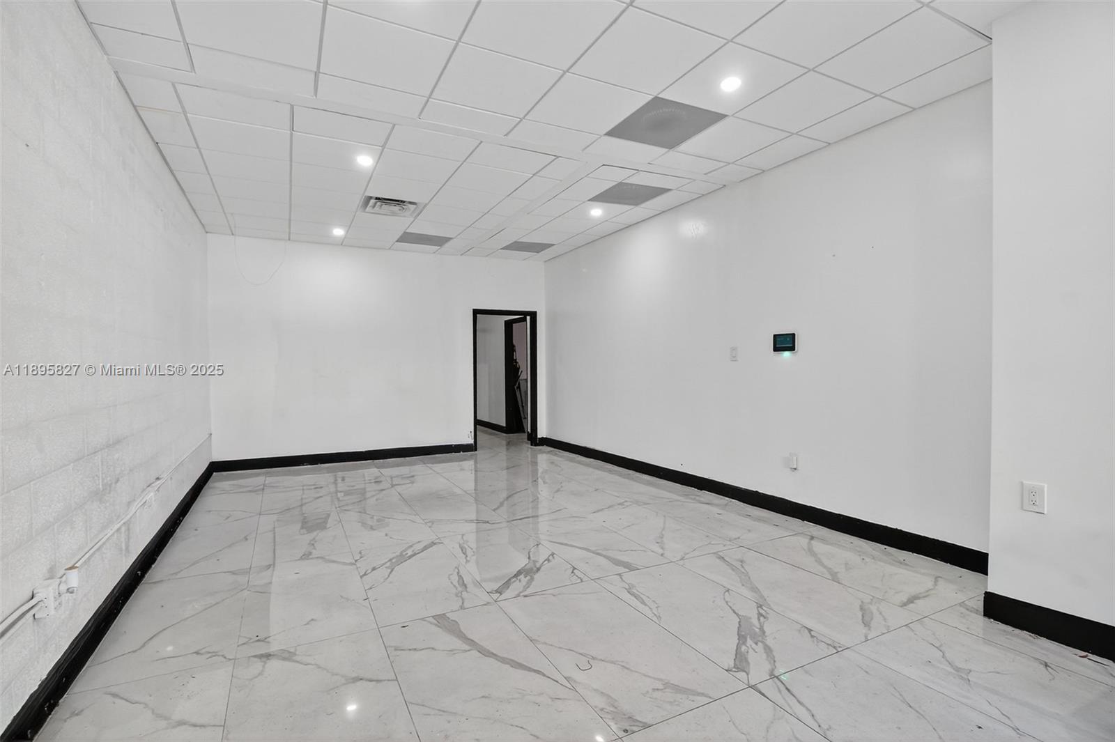 10650 / 10652 SW 186 ST # 22 Unit: 21 / 22