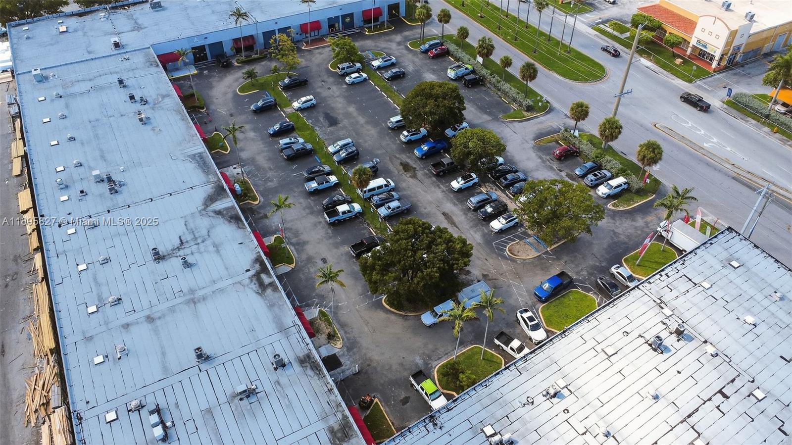 10650 / 10652 SW 186 ST # 22 Unit: 21 / 22