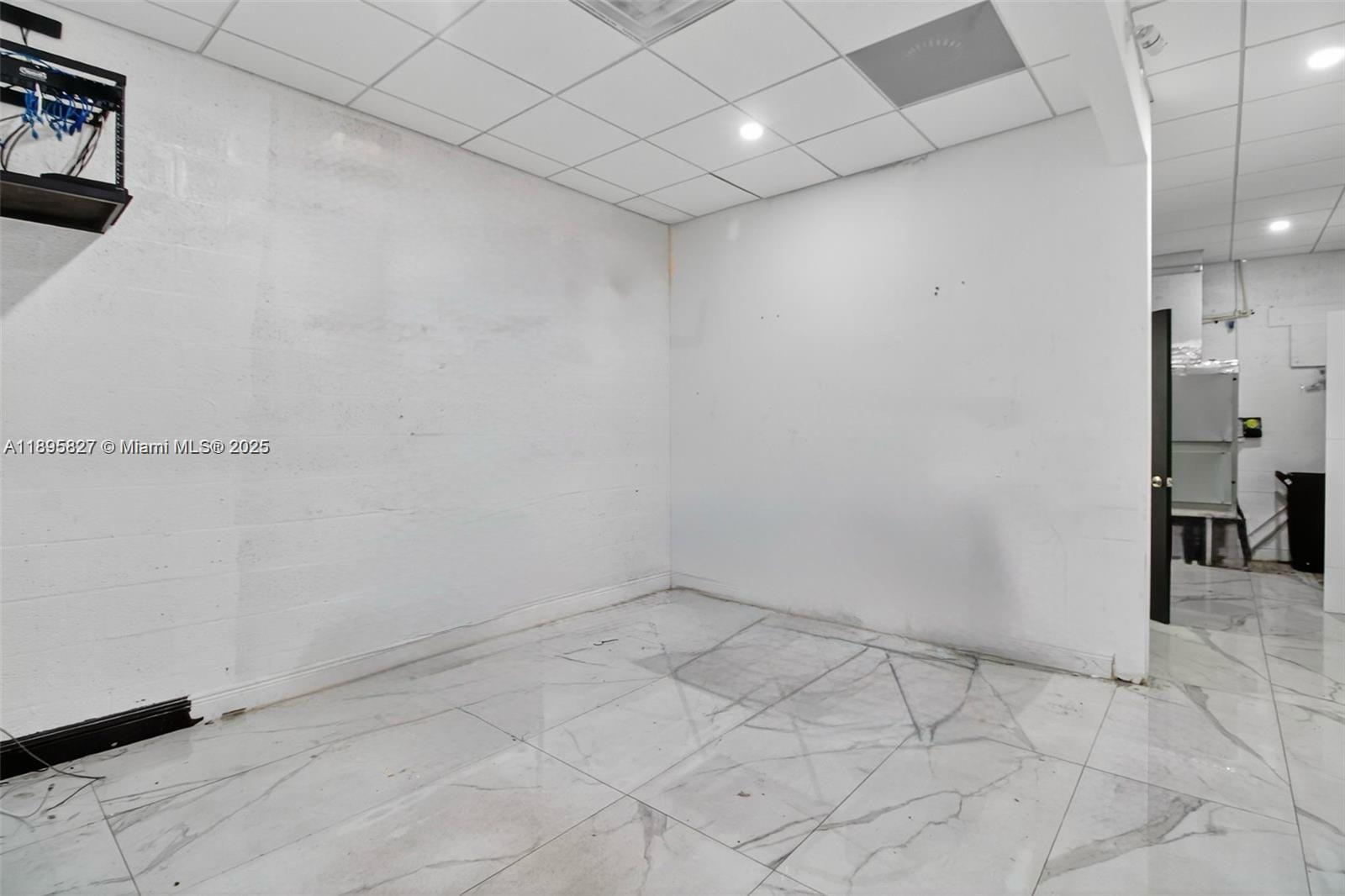 10650 / 10652 SW 186 ST # 22 Unit: 21 / 22