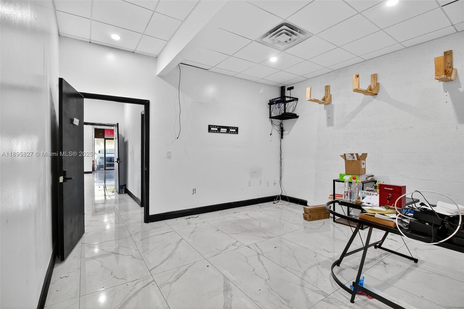 10650 / 10652 SW 186 ST # 22 Unit: 21 / 22