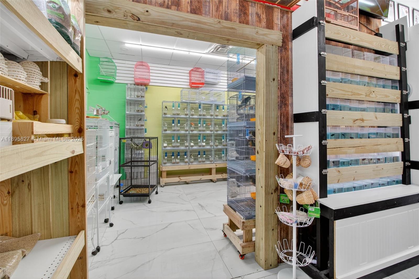 10650 / 10652 SW 186 ST # 22 Unit: 21 / 22