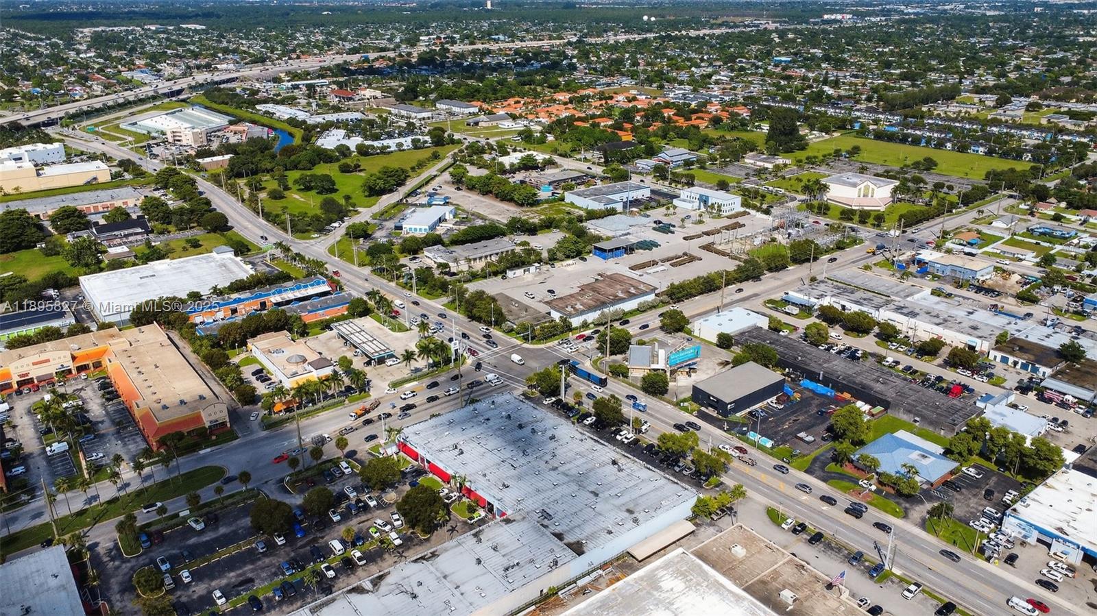 10650 / 10652 SW 186 ST # 22 Unit: 21 / 22