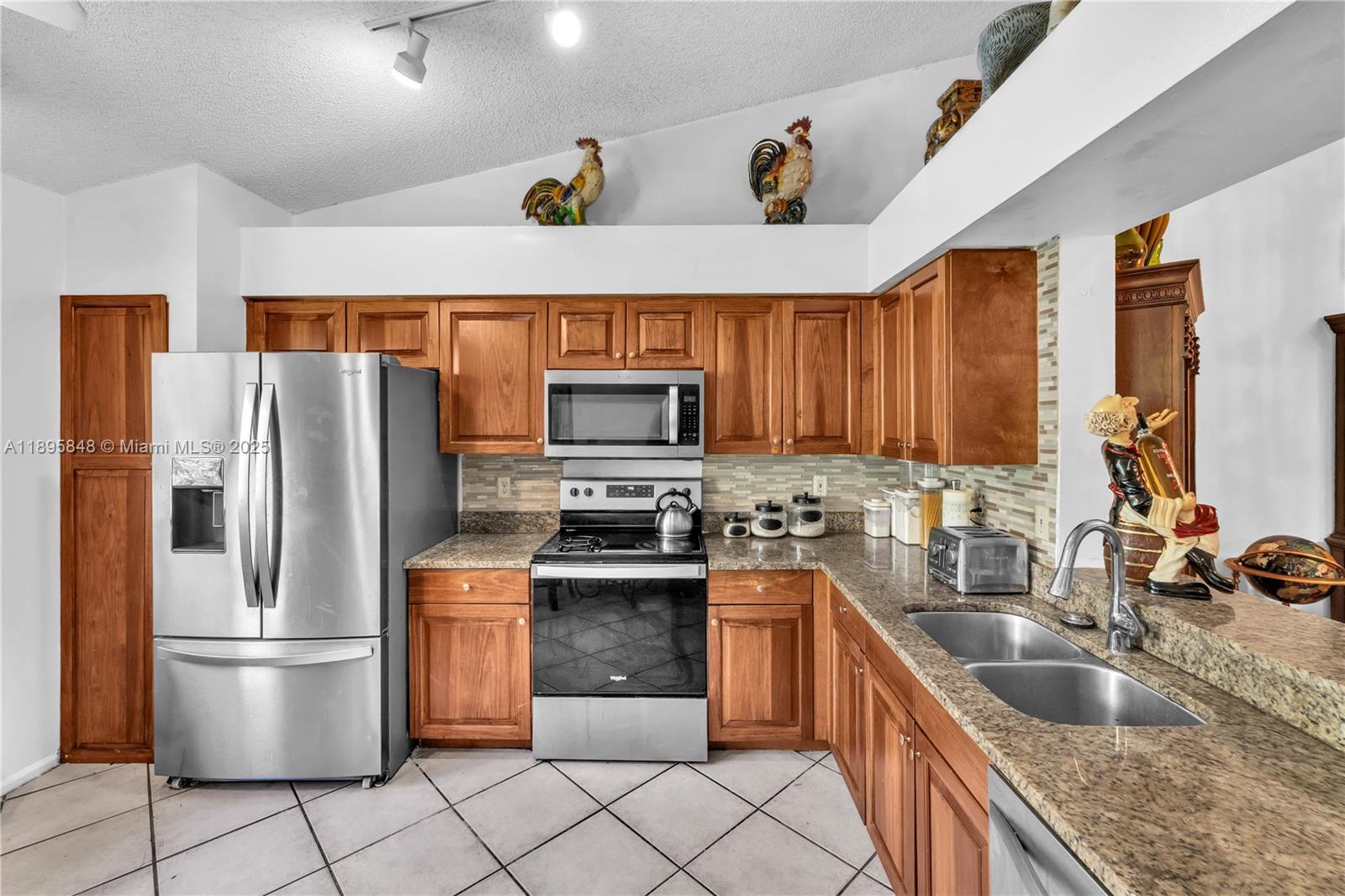 10547 NW 10th St # 128, Plantation Unit: C-128