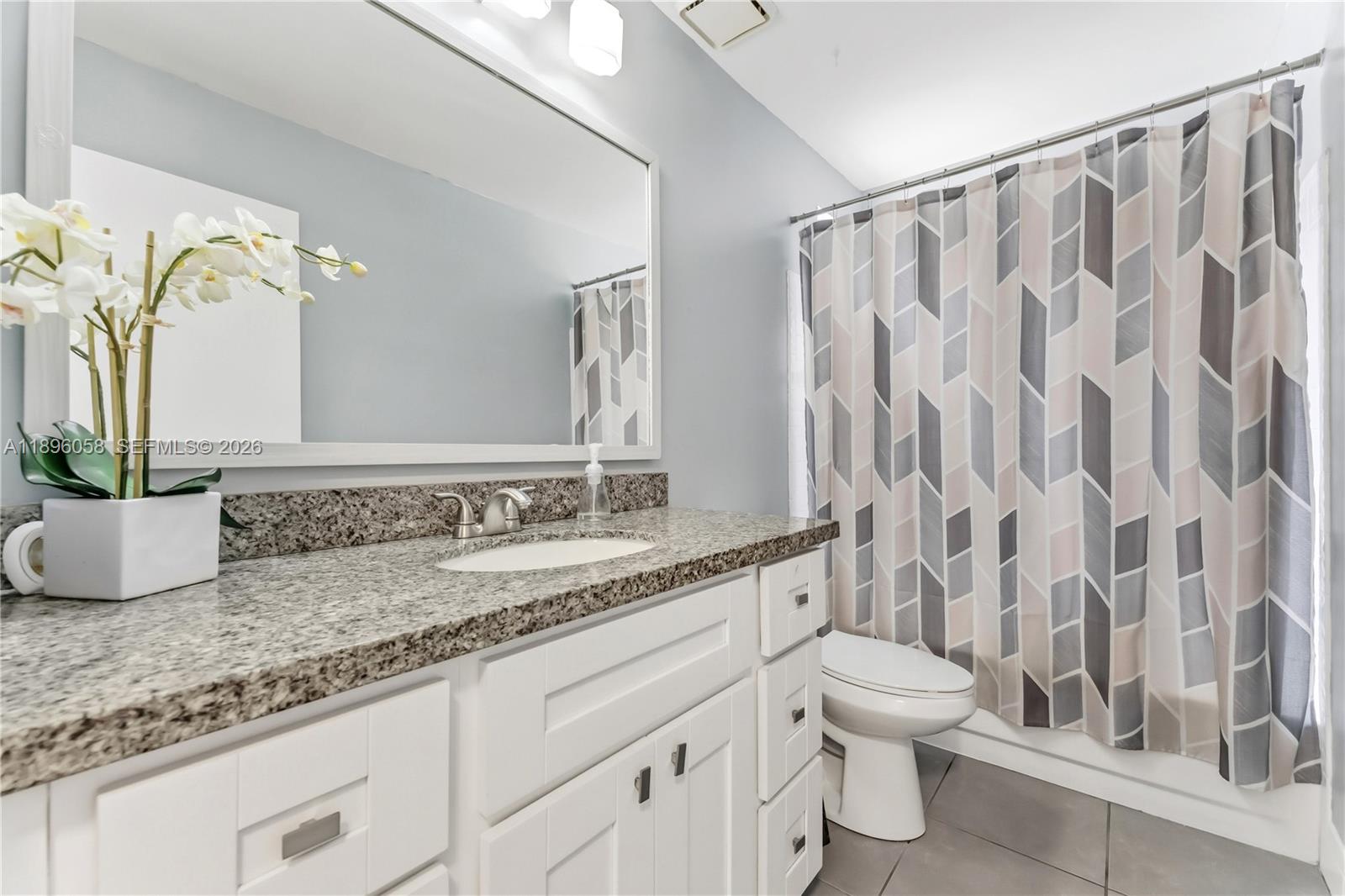 180 NW 118th Dr