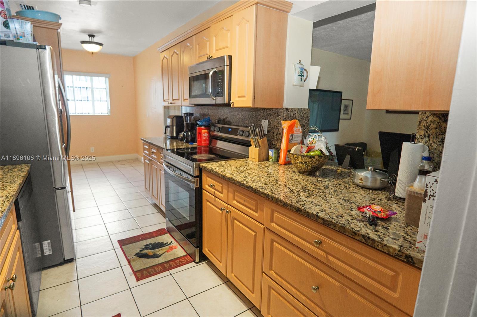 811 NW 196th Ter