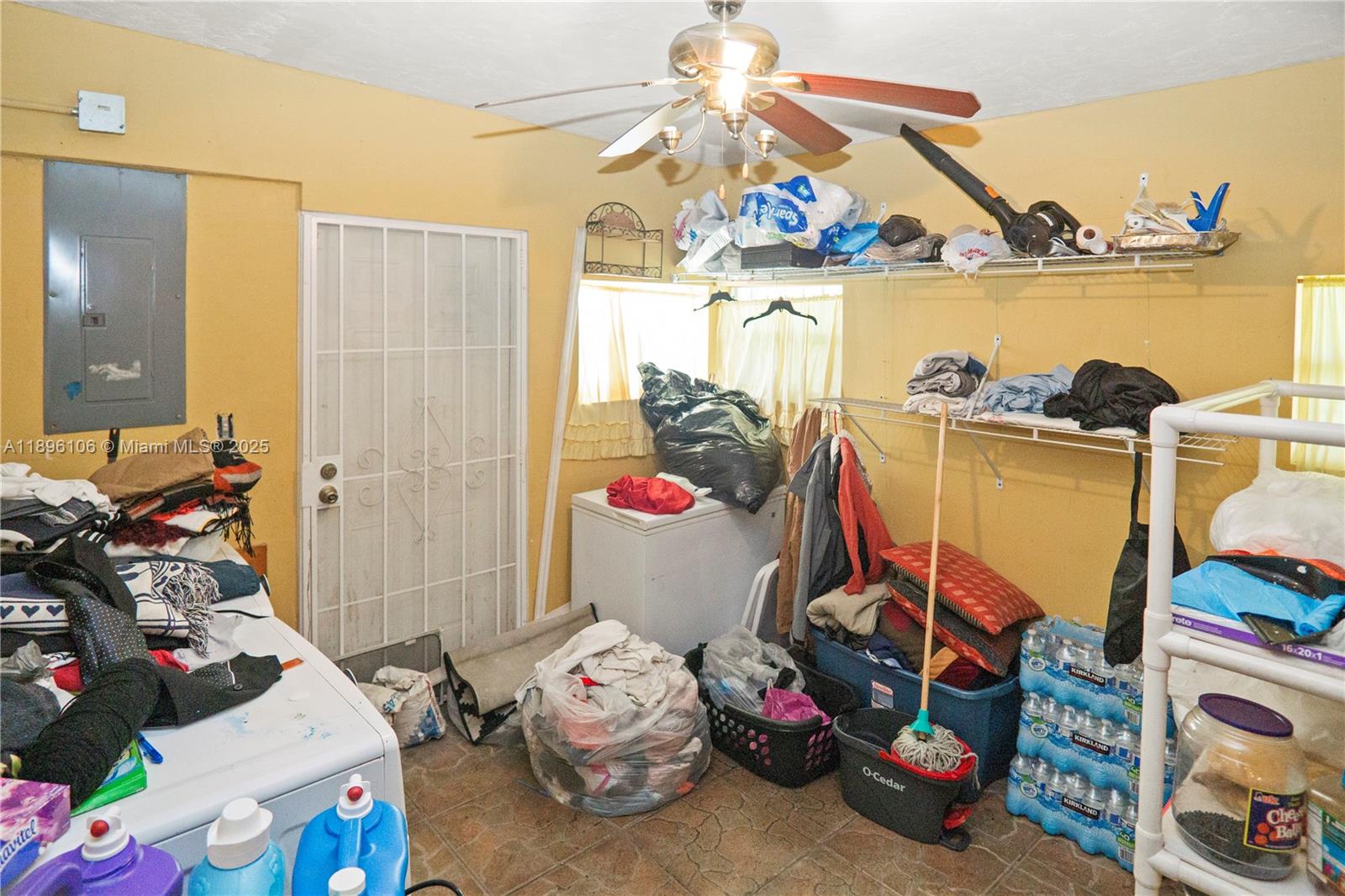 811 NW 196th Ter