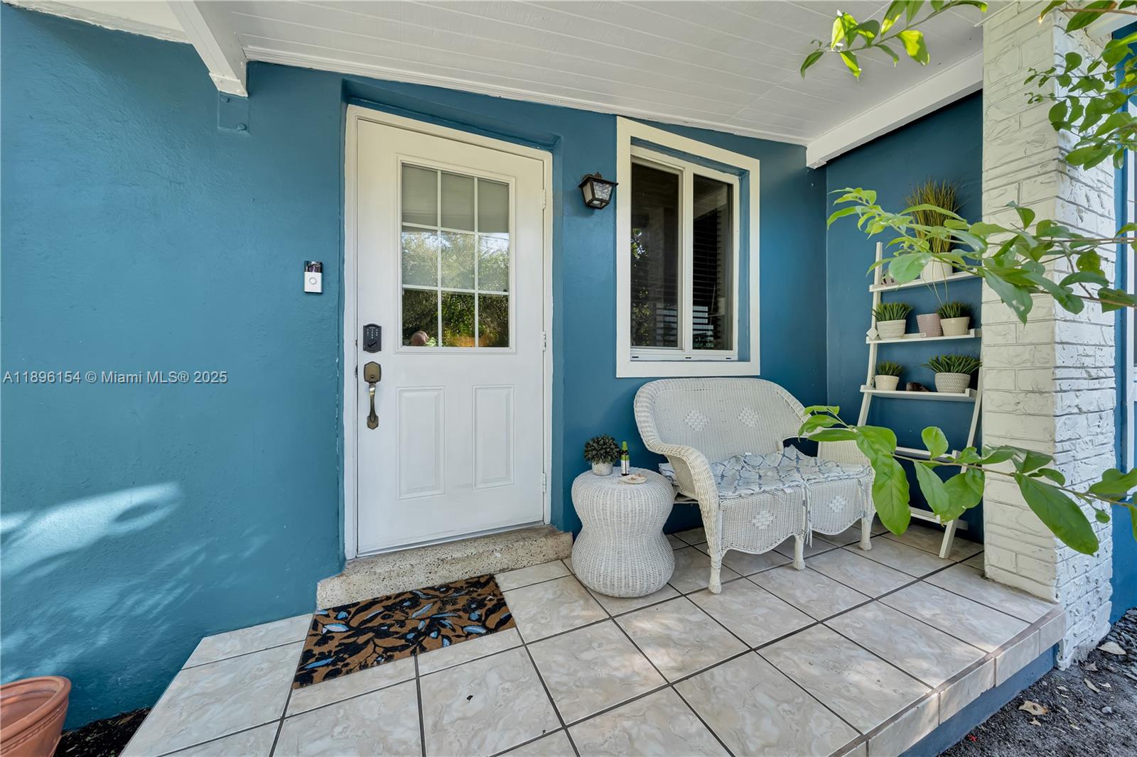 3577 Charles Ave, Miami