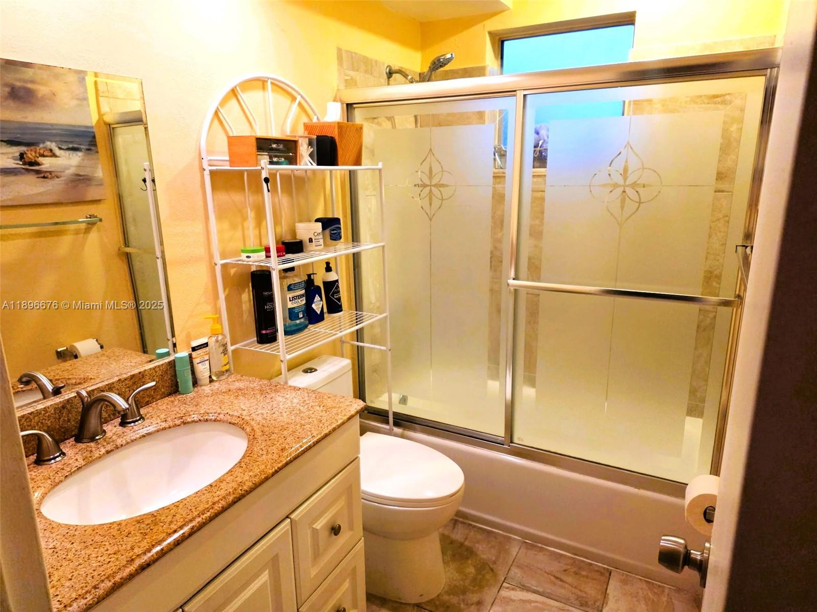 220 SW 9th Ave # 301, Hallandale Beach Unit: 301