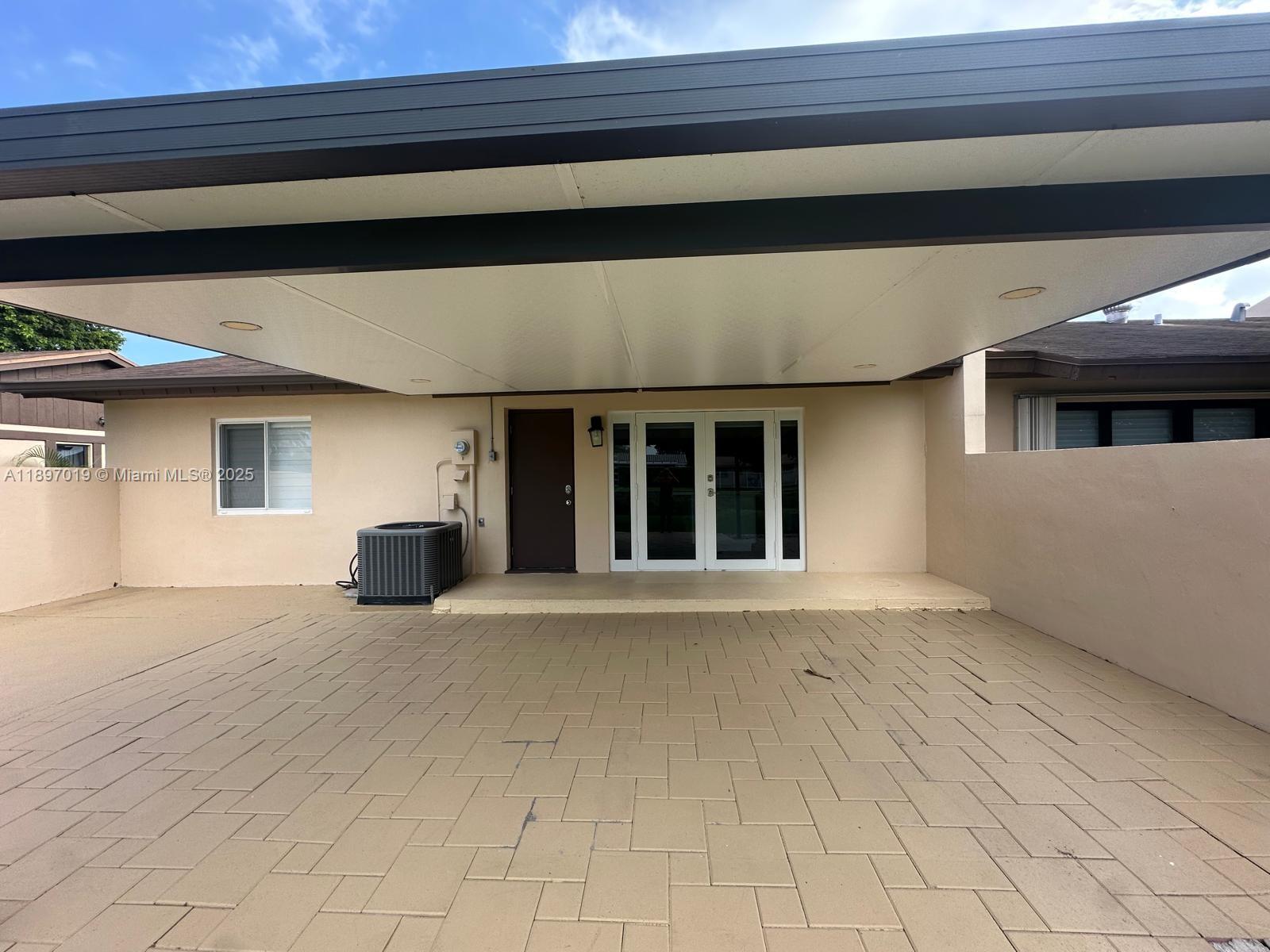 12411 SW 110th S Canal St Rd # 0