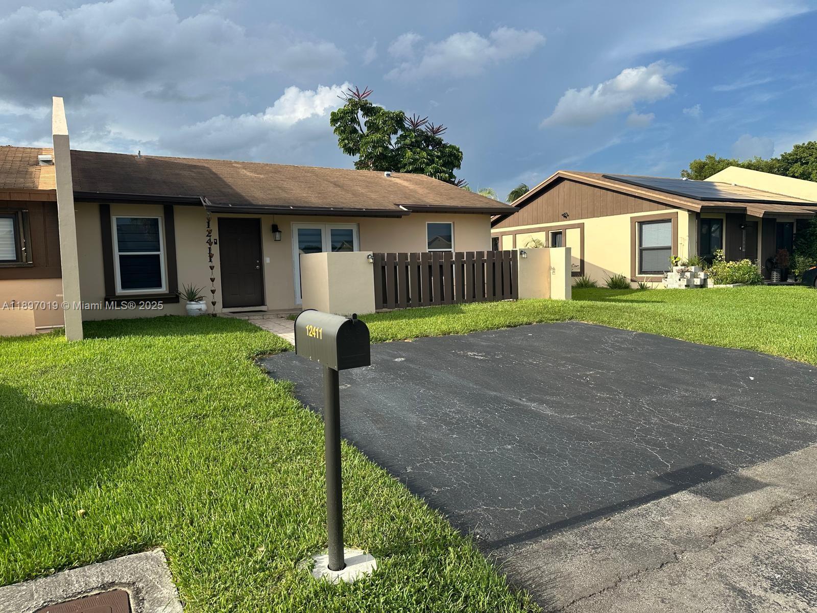 12411 SW 110th S Canal St Rd # 0